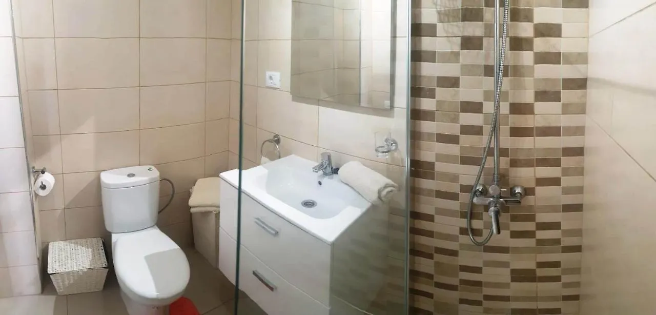 Seaview Apartment Near The Beach 美洲海滩