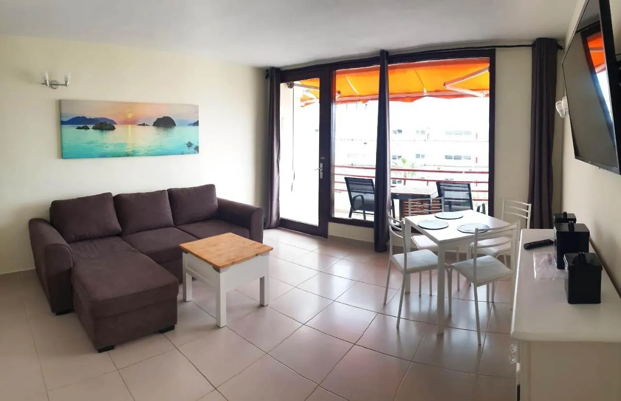 Seaview Apartment Near The Beach 美洲海滩